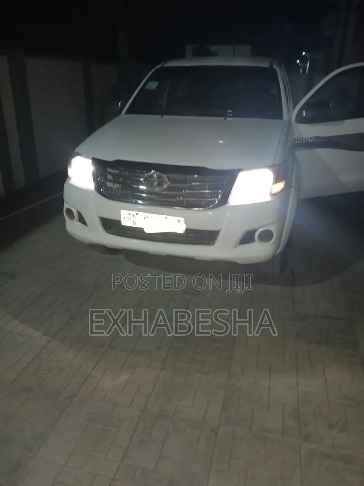 Toyota Hilux 2.5 D-4D SRX 2012 White