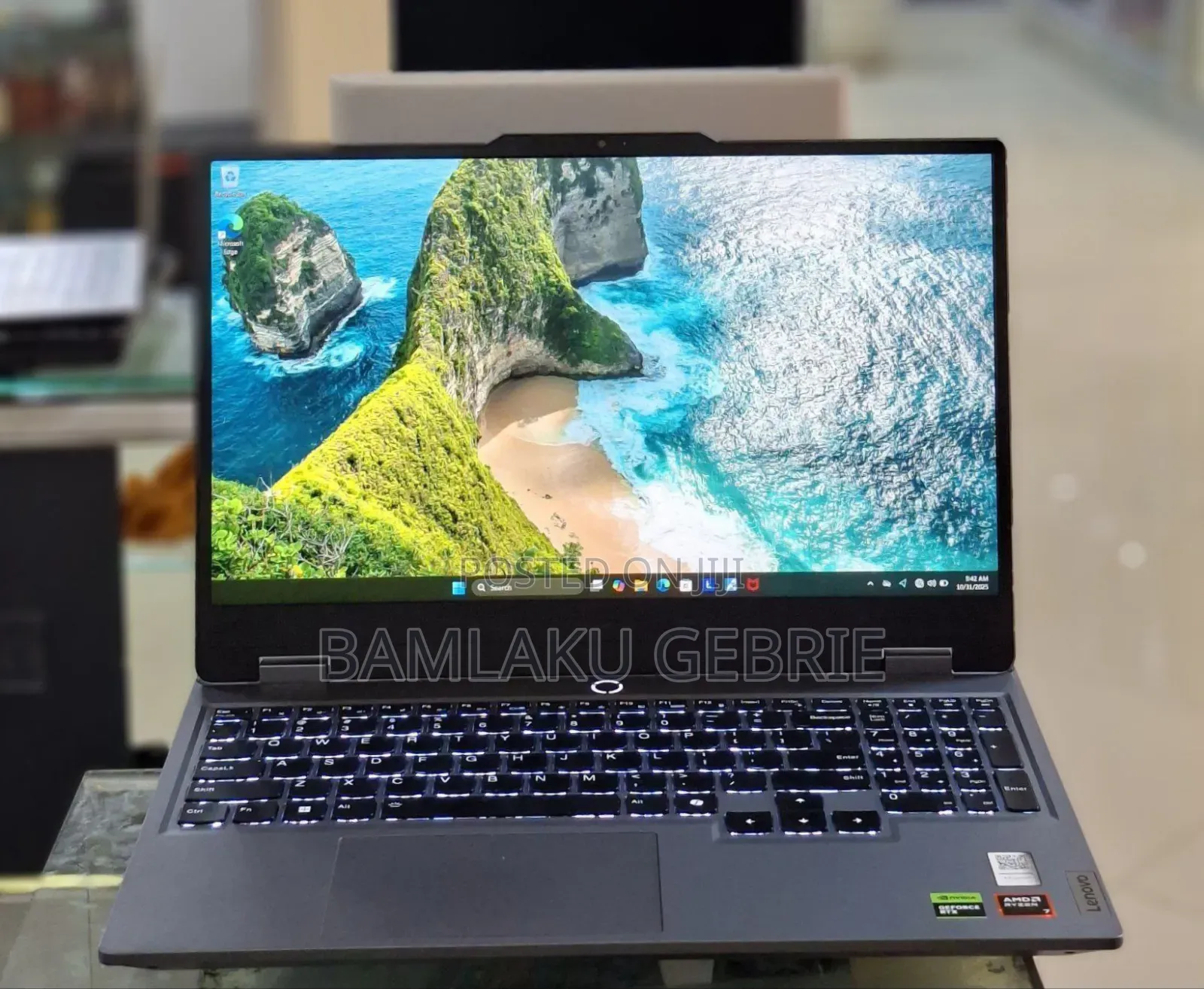 New Laptop Lenovo LOQ 15ARP9 16GB AMD Ryzen 7 SSD 1T