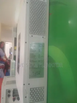 ከፍተኛ አቅም ያለው ባለ 10kw Srne ሃይብሪድ የሶላር ሲስተም