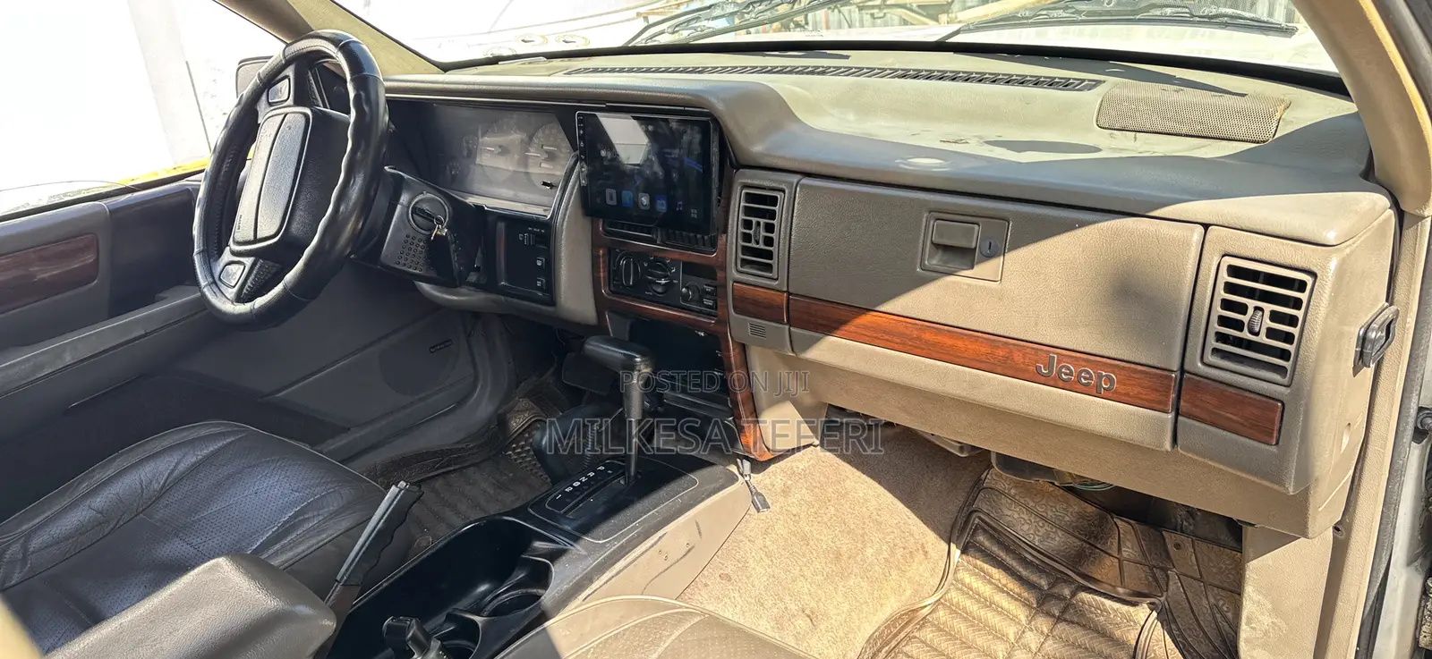 Jeep Grand Cherokee 2000 White