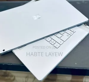 New Laptop Microsoft Surface 16GB Intel Core I7 SSD 256GB