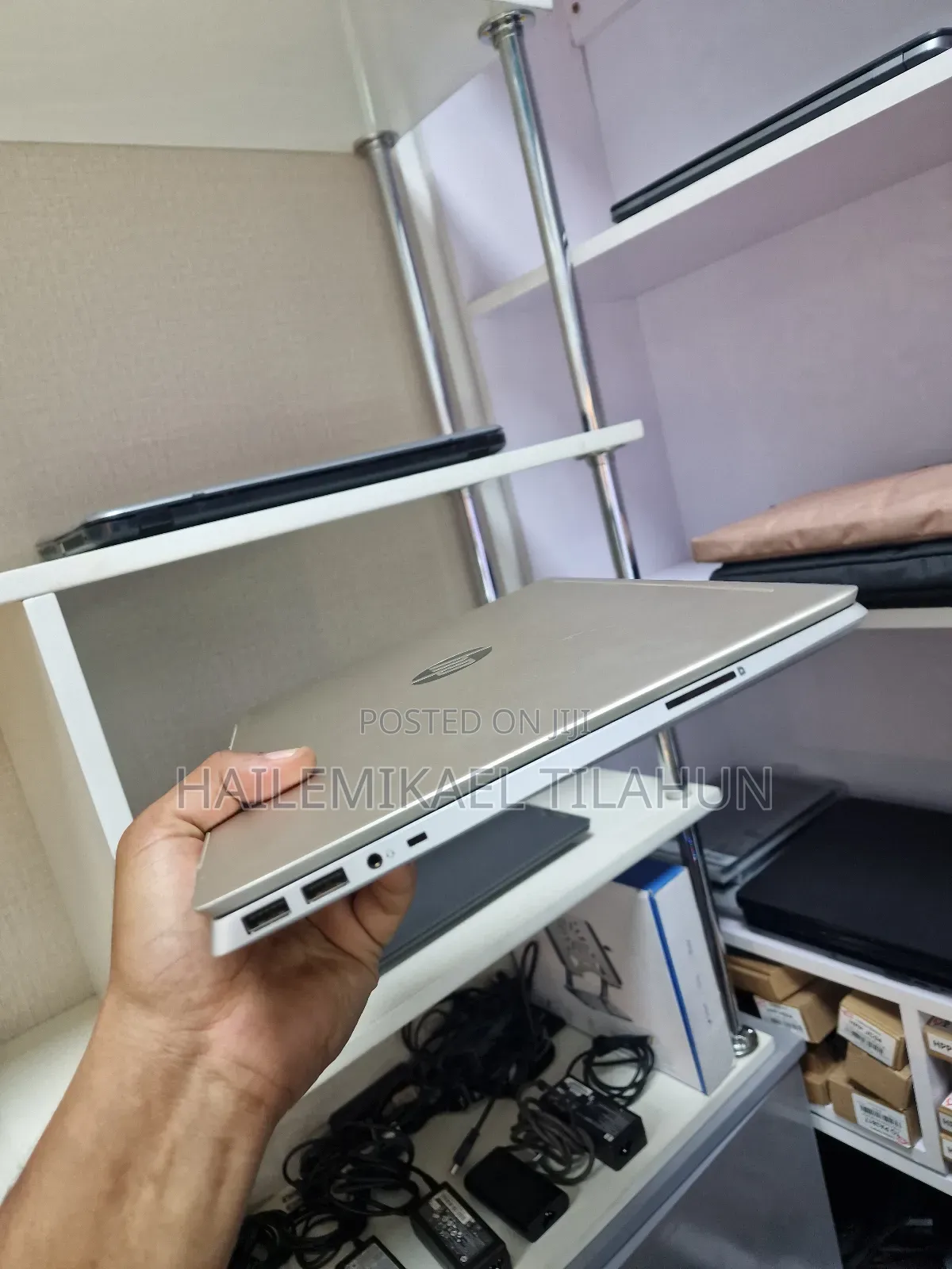 New Laptop HP 14-Dq1025cl 16GB Intel Core I5 SSD 512GB