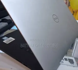 Photo - New Laptop Dell Precision 5540 16GB Intel Core I7 SSD 512GB