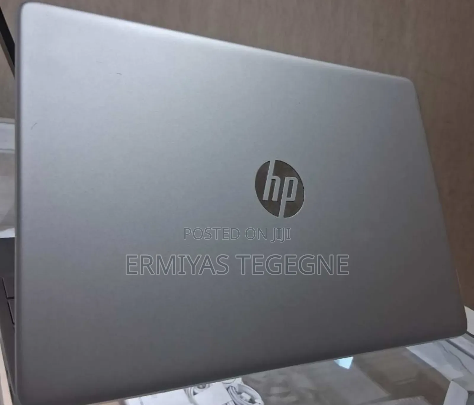 New Laptop HP Envy X360 8GB AMD Ryzen 5 SSD 2T