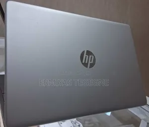 New Laptop HP Envy X360 8GB AMD Ryzen 5 SSD 2T