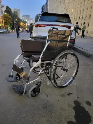 Photo - Toilet Wheelchair糰節bucket With Lid,Chrome Plated Wheelchair/Wheelchair