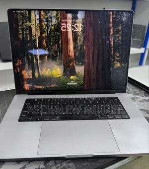 Photo - New Laptop Apple MacBook Pro 2021 M1 64GB Apple M1 Max SSD 1T