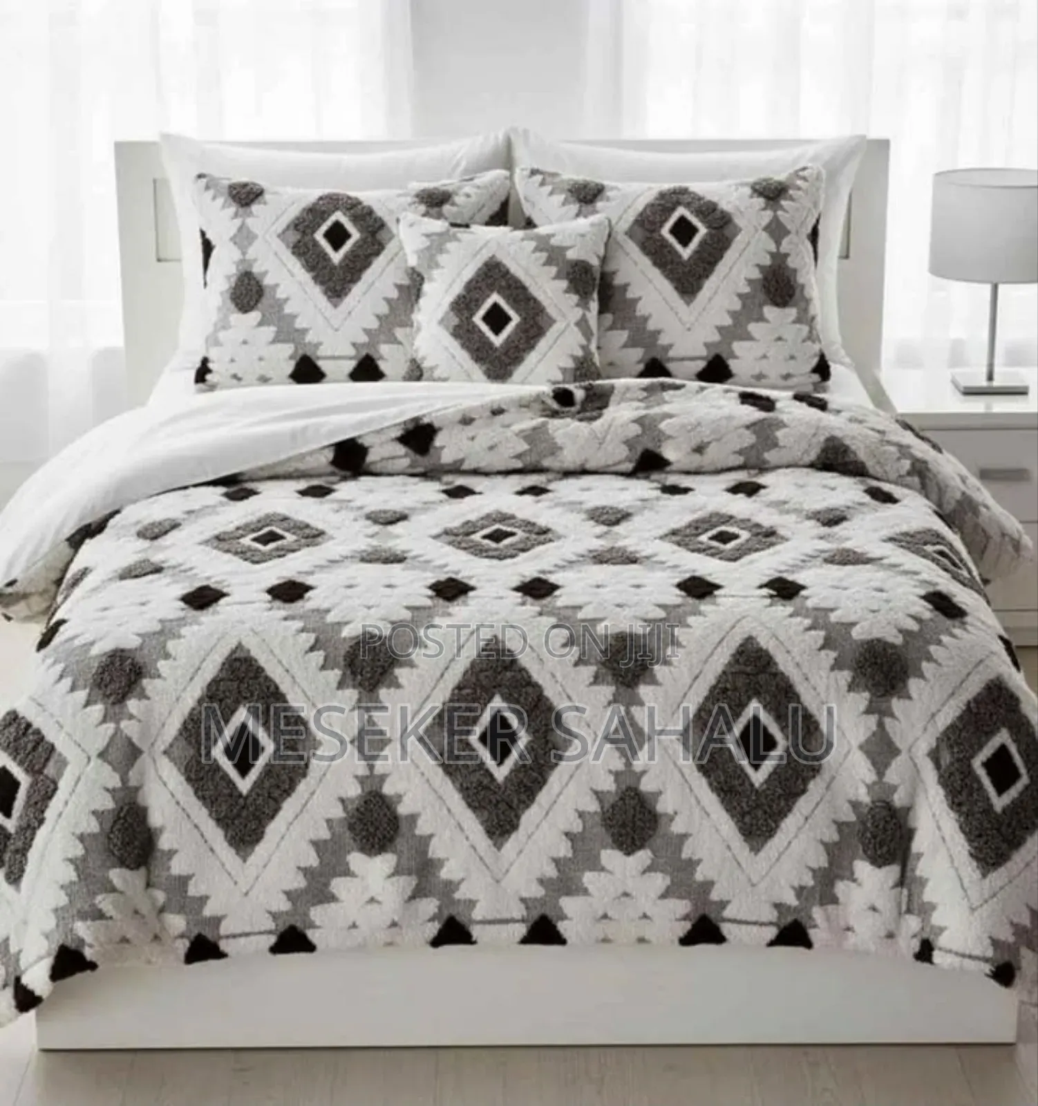 ለስላሳ እና ጥሩ ሙቀት የሚሰጥ (Comforter)