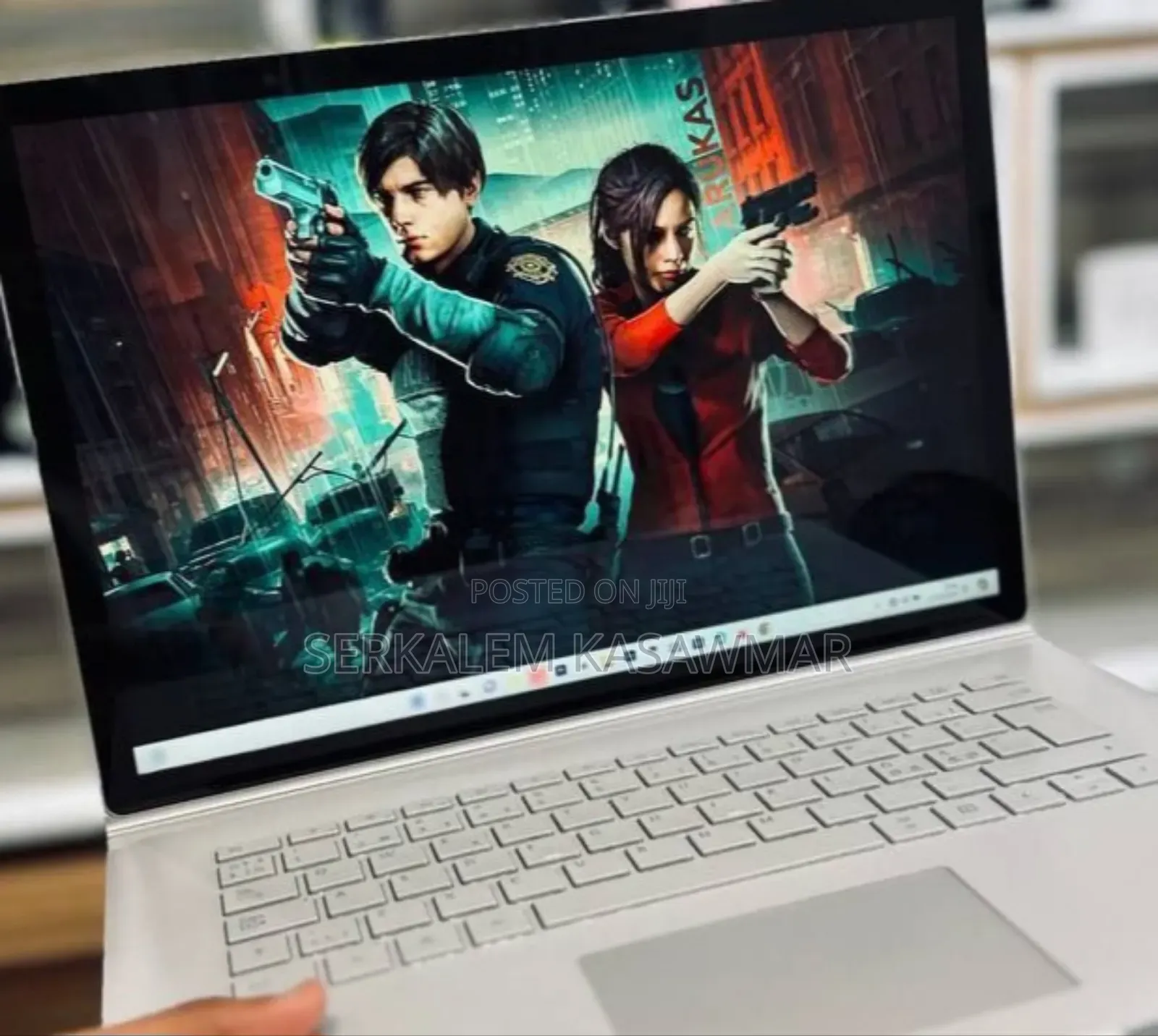 New Laptop Microsoft Surface Book 2 16GB Intel Core I7 SSD 256GB