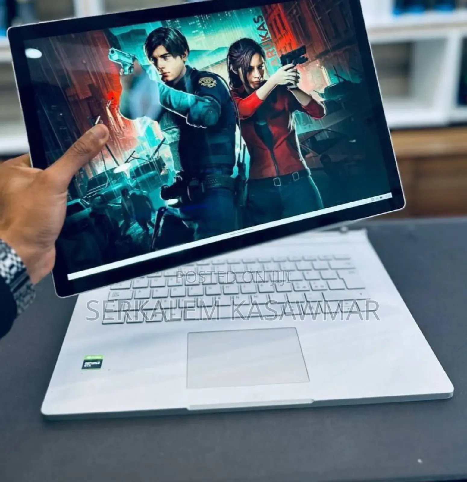 New Laptop Microsoft Surface Book 2 16GB Intel Core I7 SSD 256GB