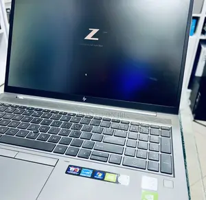 New Laptop HP ZBook Firefly 15 G7 16GB Intel Core I7 SSD 512GB