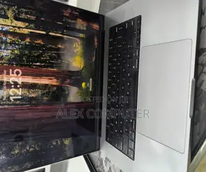 New Laptop Apple MacBook Pro 64GB Apple M1 Max SSD 1T