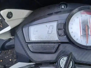 Photo - TVS Apache 180 RTR 2022 White