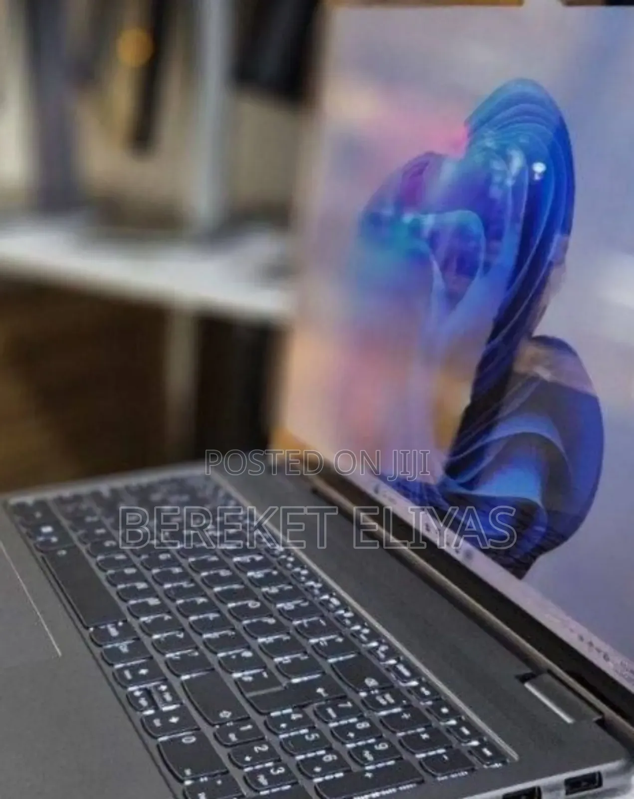 New Laptop Lenovo Yoga 7i 16GB Intel Core I7 SSD 512GB