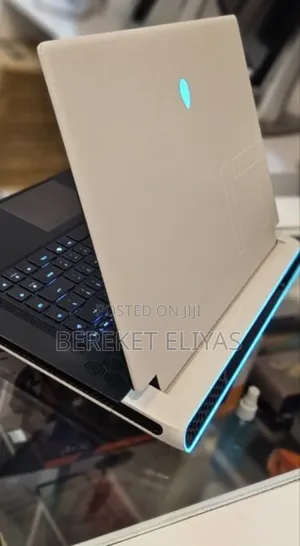 New Laptop Alienware M15 R3 32GB Intel Core I7 SSD 512GB