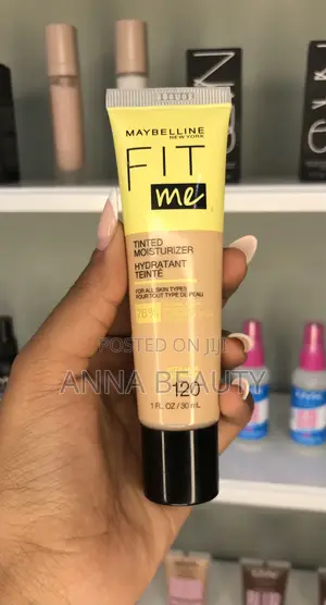 Photo - Maybelline Tinted Moisturizer