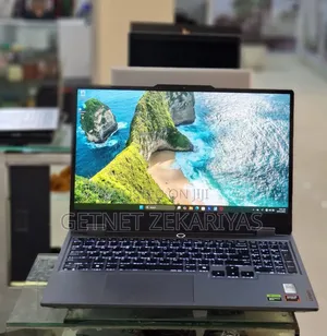 New Laptop Lenovo LOQ 15ARP9 16GB AMD Ryzen 7 SSD 1T