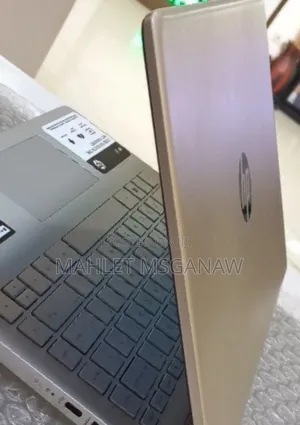 New Laptop HP Pavilion 15 8GB Intel Core I5 SSD 256GB