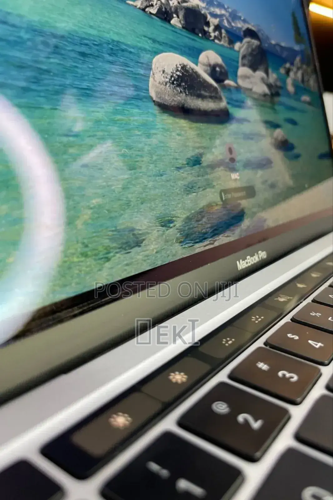 New Laptop Apple MacBook Pro M1 8GB Apple M1 Pro SSD 512GB