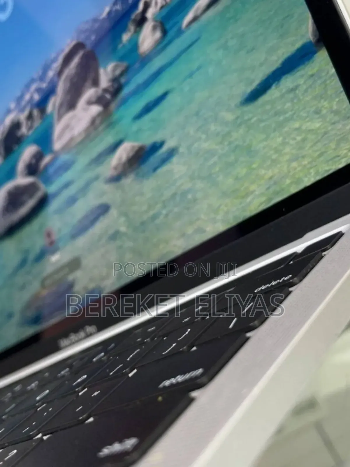 New Laptop Apple MacBook Pro M1 8GB Apple M1 Pro SSD 512GB