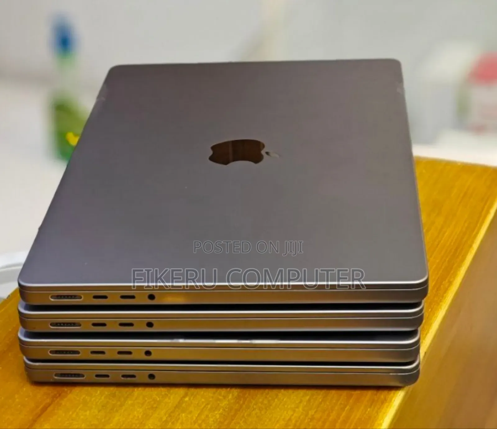 New Laptop Apple MacBook Pro M1 32GB Apple M1 Pro SSD 512GB