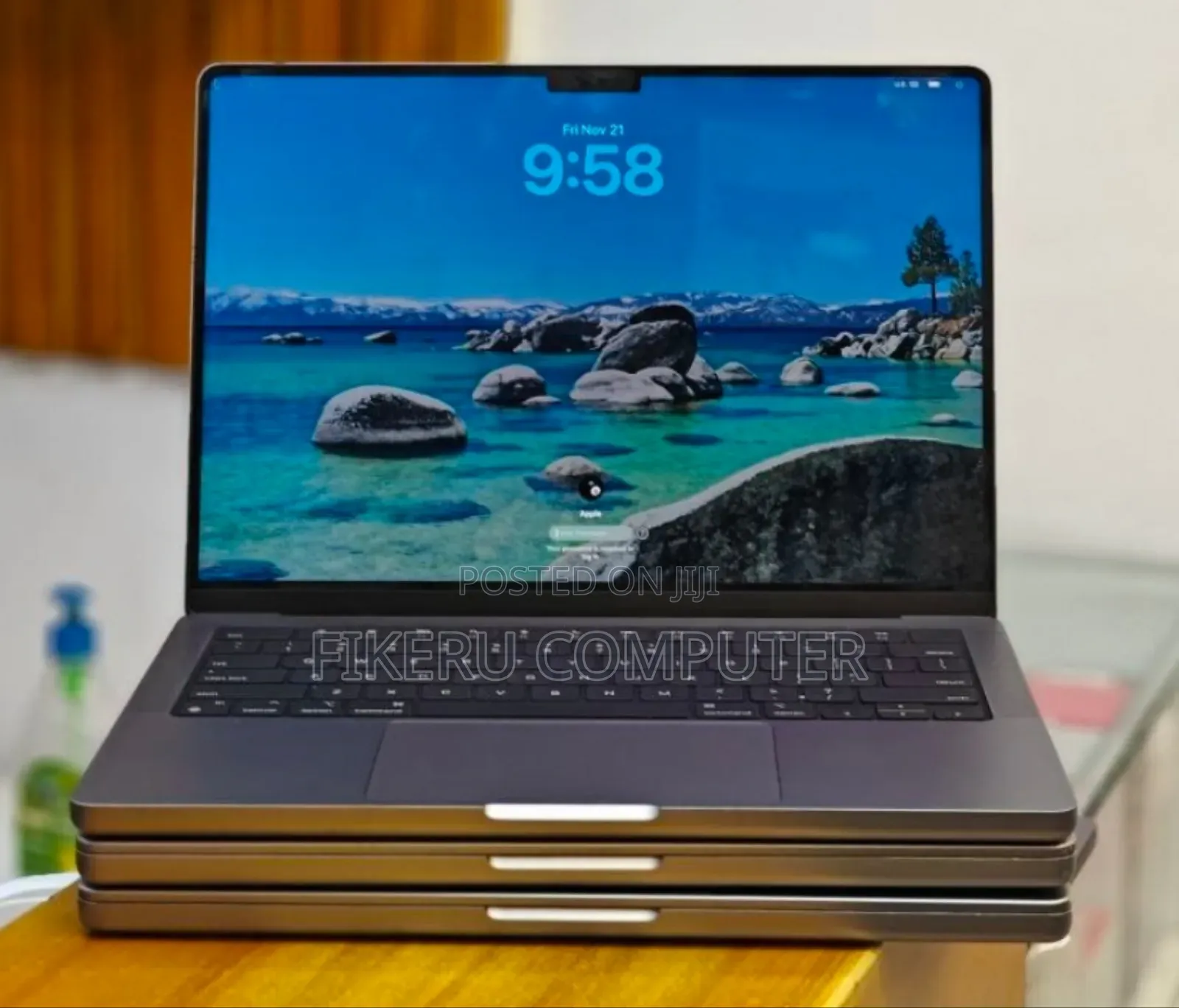 New Laptop Apple MacBook Pro M1 32GB Apple M1 Pro SSD 512GB