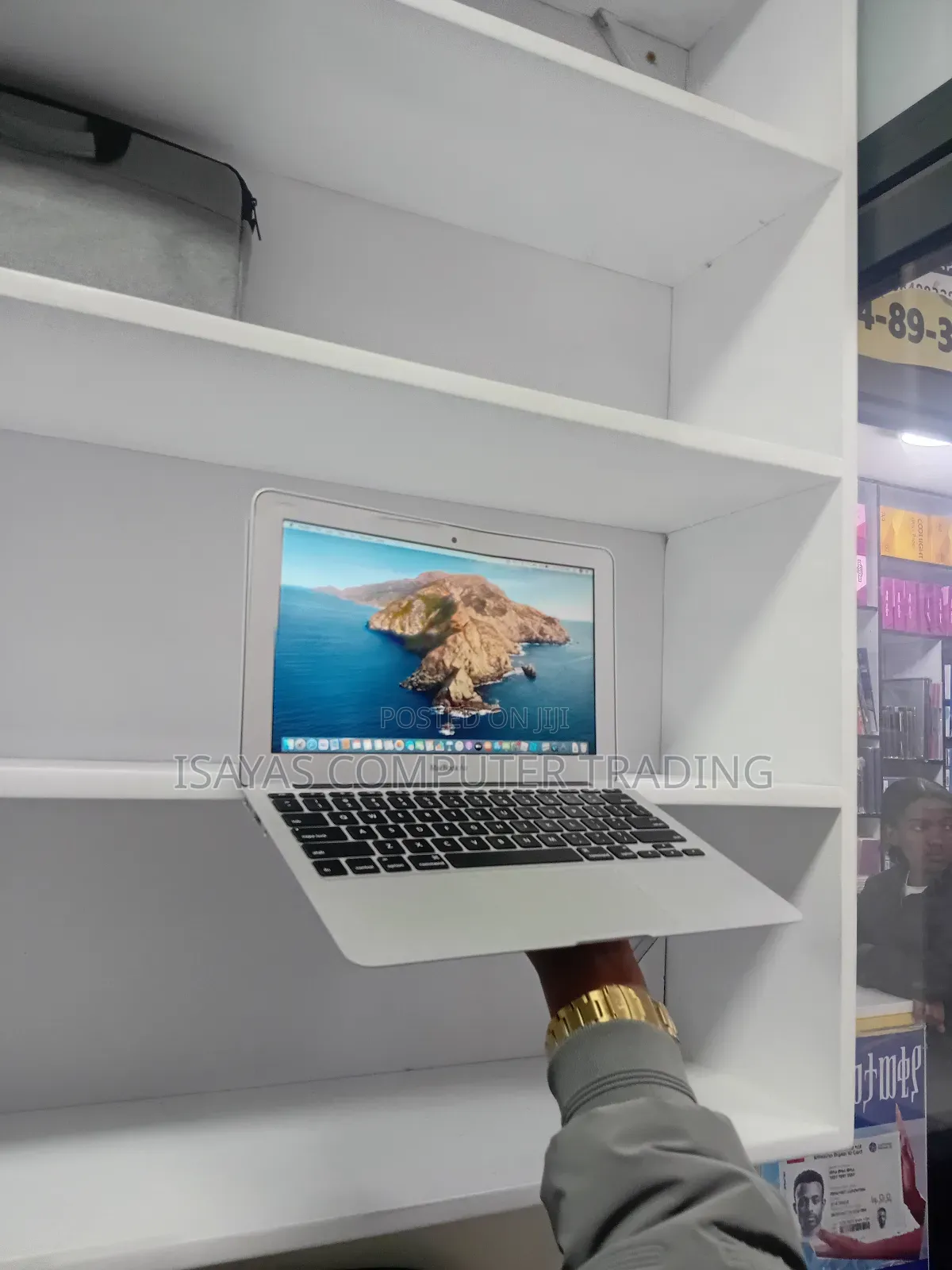 New Laptop Apple MacBook Air 2015 4GB Intel Core I5 SSD 128GB