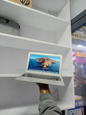 New Laptop Apple MacBook Air 2015 4GB Intel Core I5 SSD 128GB