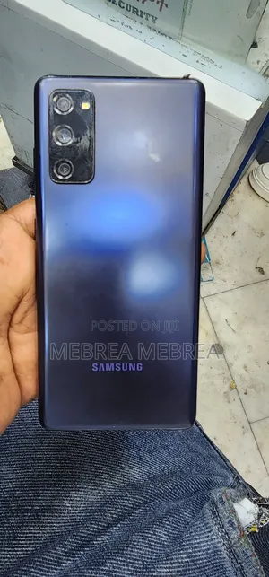 Photo - Samsung Galaxy S20 FE 128 GB Black