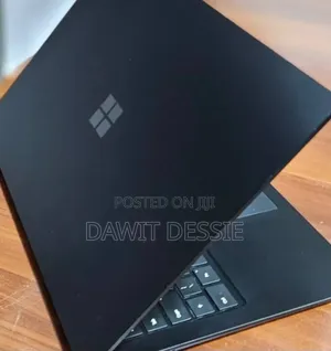New Laptop Microsoft Surface 16GB Intel Core I7 SSD 256GB