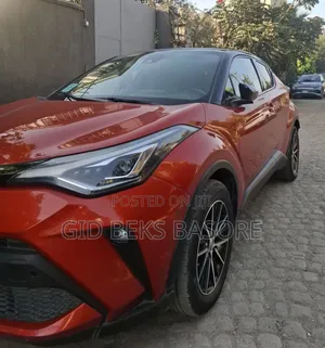 Toyota C-HR 2021 Orange