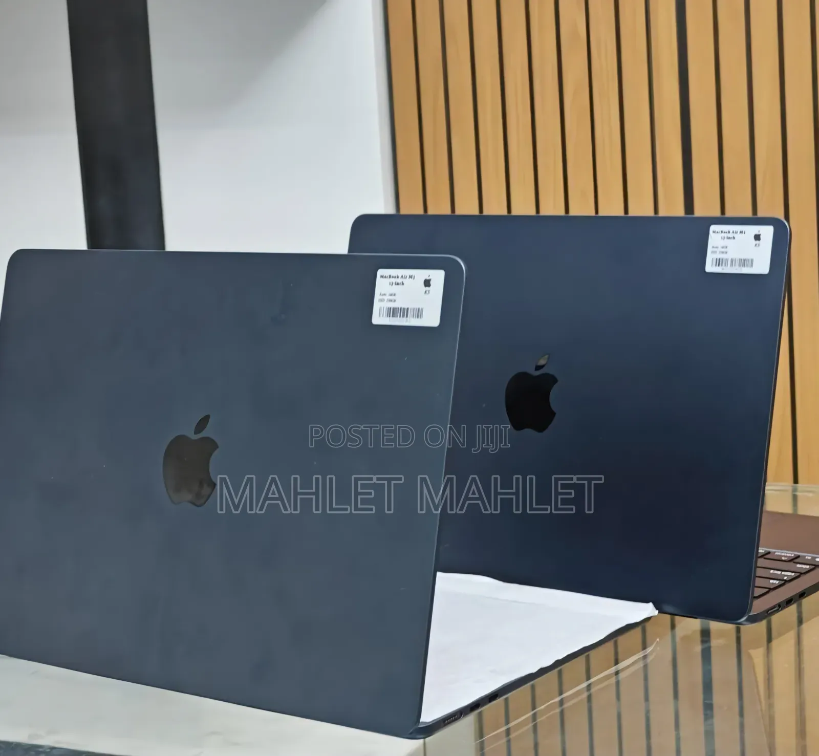 New Laptop Apple MacBook Air 2025 M4 13-Inch 16GB Apple M4 SSD 256GB