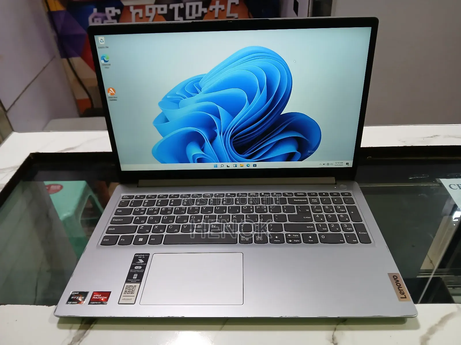 Laptop Lenovo 8GB AMD Ryzen 3 SSD 256GB