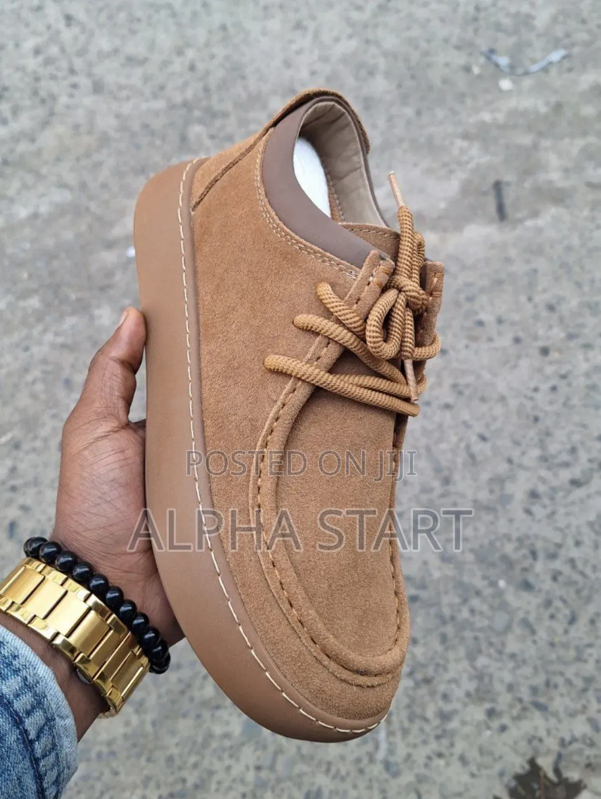 Fashionable Velvet Stock Shoes