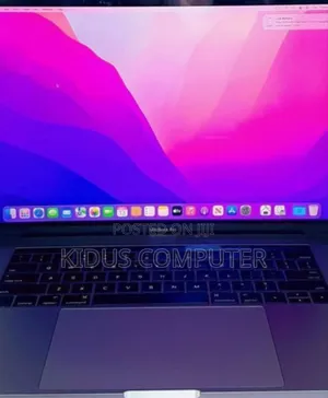 New Laptop Apple MacBook Pro 2017 16GB Intel Core I7 SSD 512GB