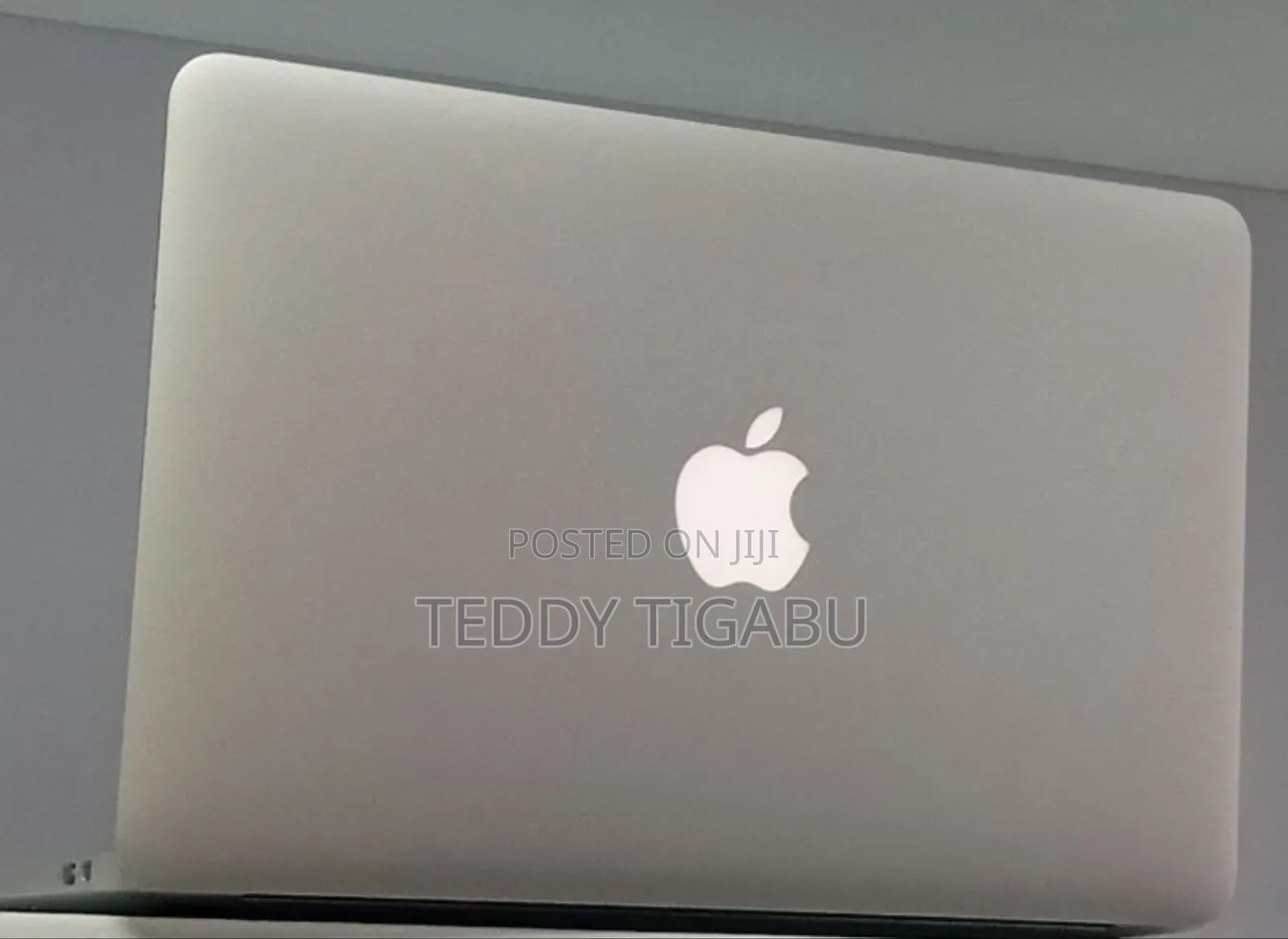 New Laptop Apple MacBook Air 2015 4GB Intel Core I5 SSD 128GB