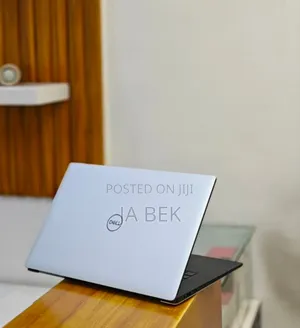 New Laptop Dell Precision 5540 16GB Intel Core I9 SSD 512GB