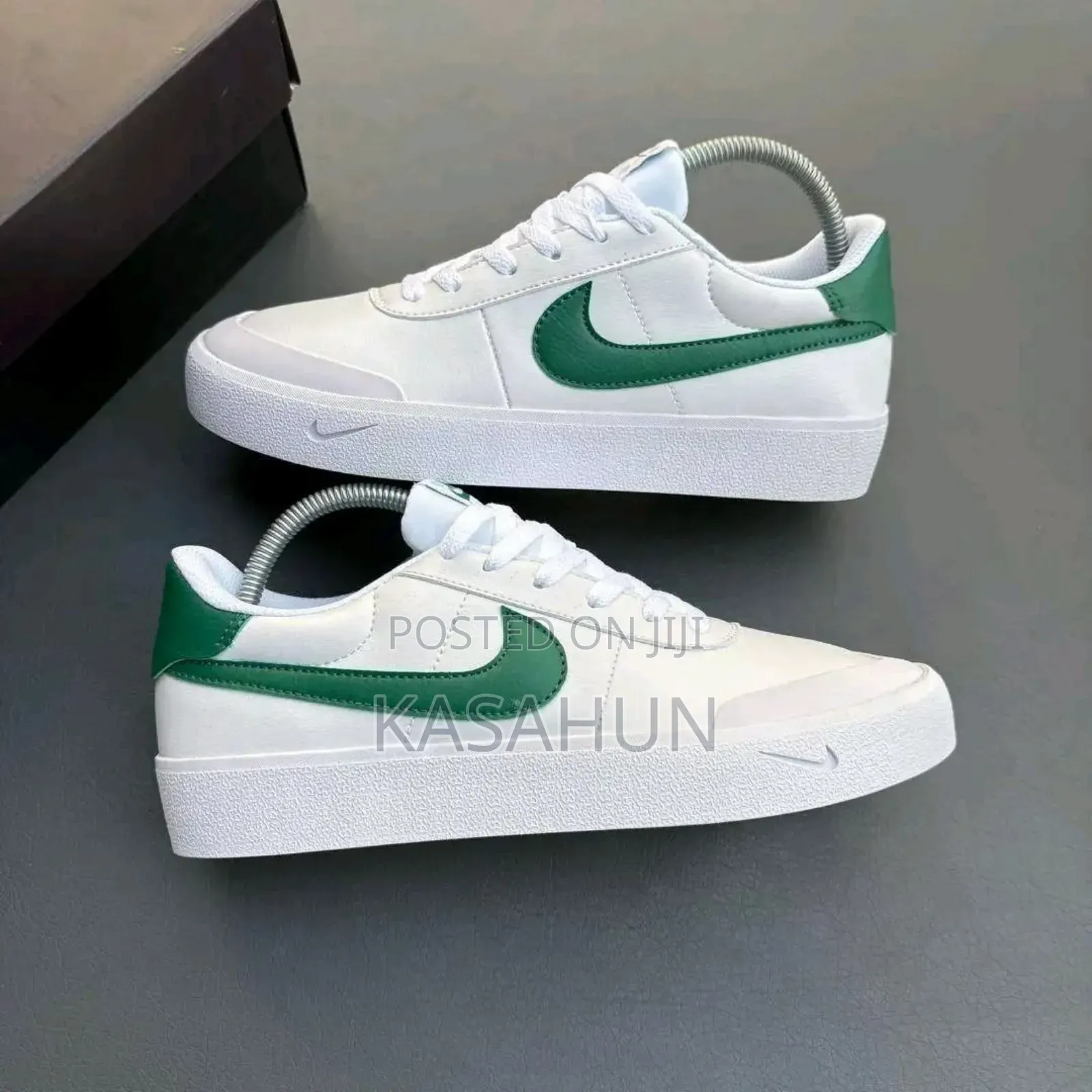 ቆንጆ ጫማ በከለር በሳይዝ