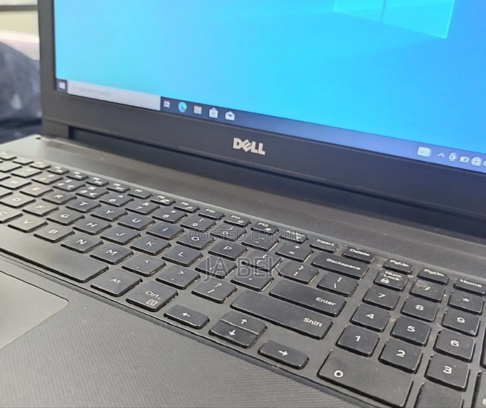 New Laptop Dell Vostro 3000 4GB Intel Core I5 HDD 1T