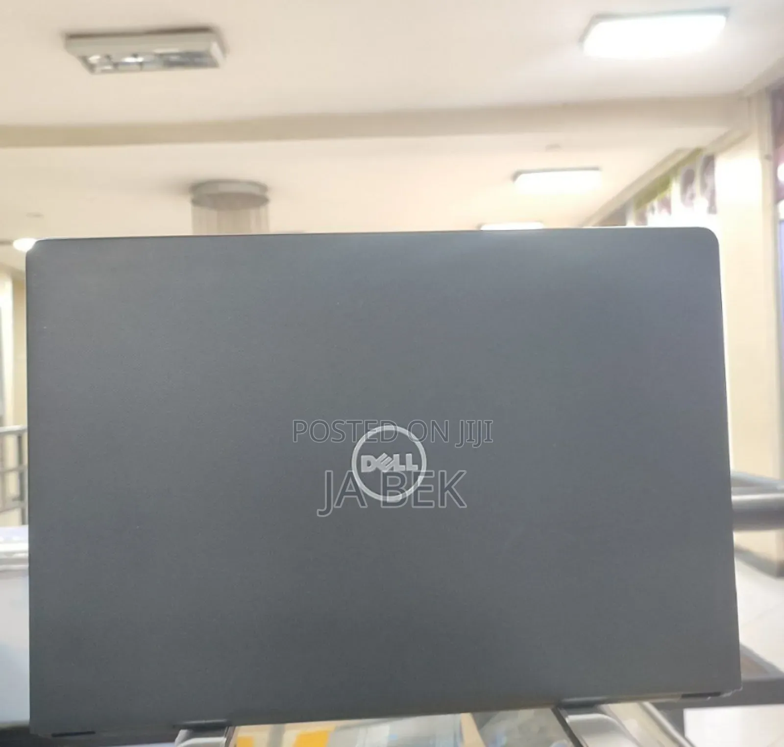 New Laptop Dell Vostro 3000 4GB Intel Core I5 HDD 1T