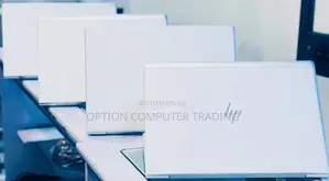 New Laptop HP EliteBook 735 G6 16GB AMD Ryzen 7 SSD 512GB