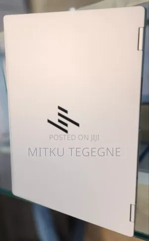 New Laptop HP OmniBook 7 16" 8GB Intel Core I7 SSD 1T