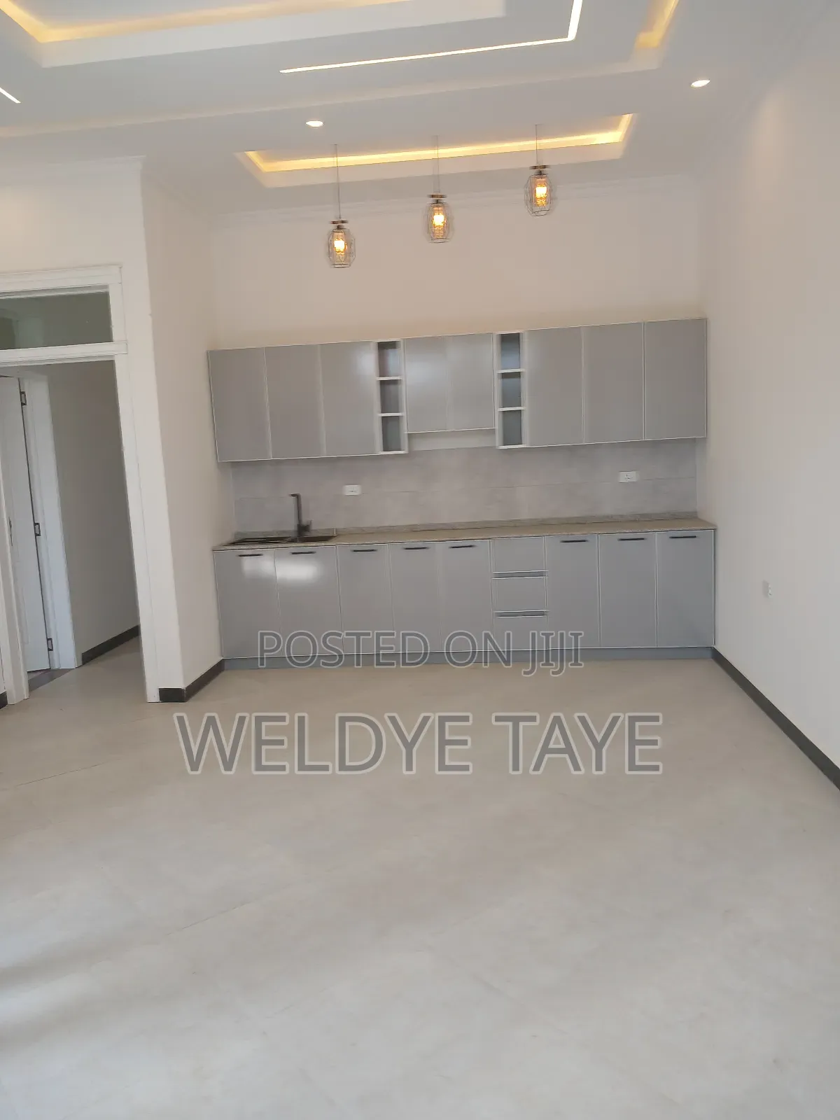 Furnished 5bdrm Villa in Bole for sale