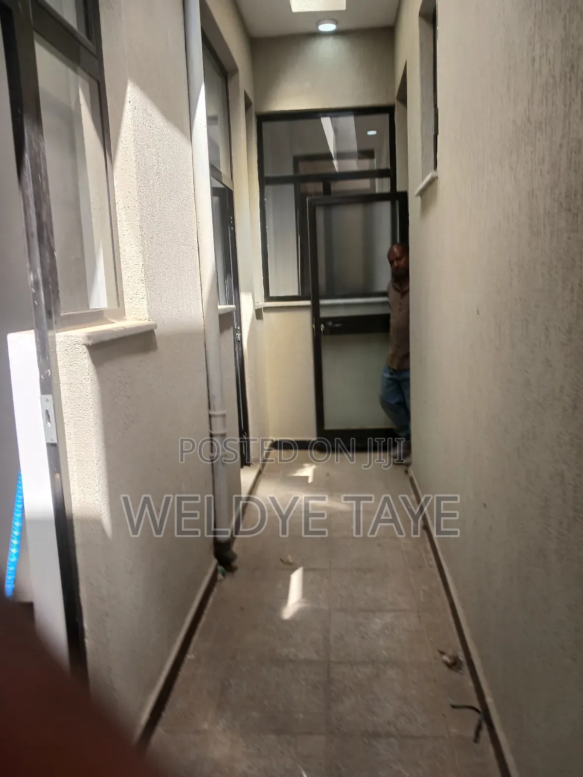 Furnished 5bdrm Villa in Bole for sale