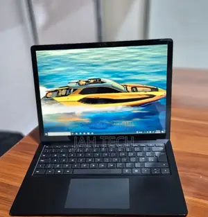 New Laptop Microsoft Surface 16GB Intel Core I7 SSD 256GB