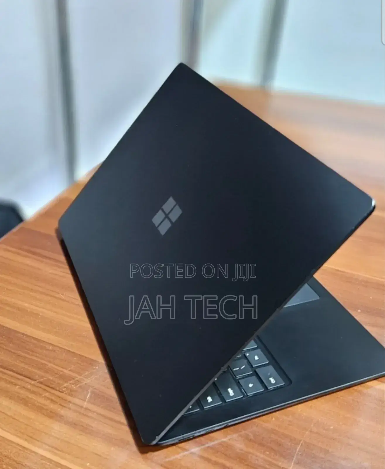 New Laptop Microsoft Surface 16GB Intel Core I7 SSD 256GB