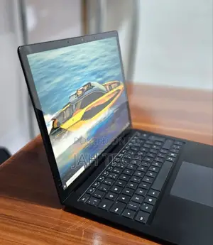 New Laptop Microsoft Surface 16GB Intel Core I7 SSD 256GB