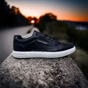 የተለያዩ ጥራት ያላቸው ጫማዎች እዚሕ የገኛሊ