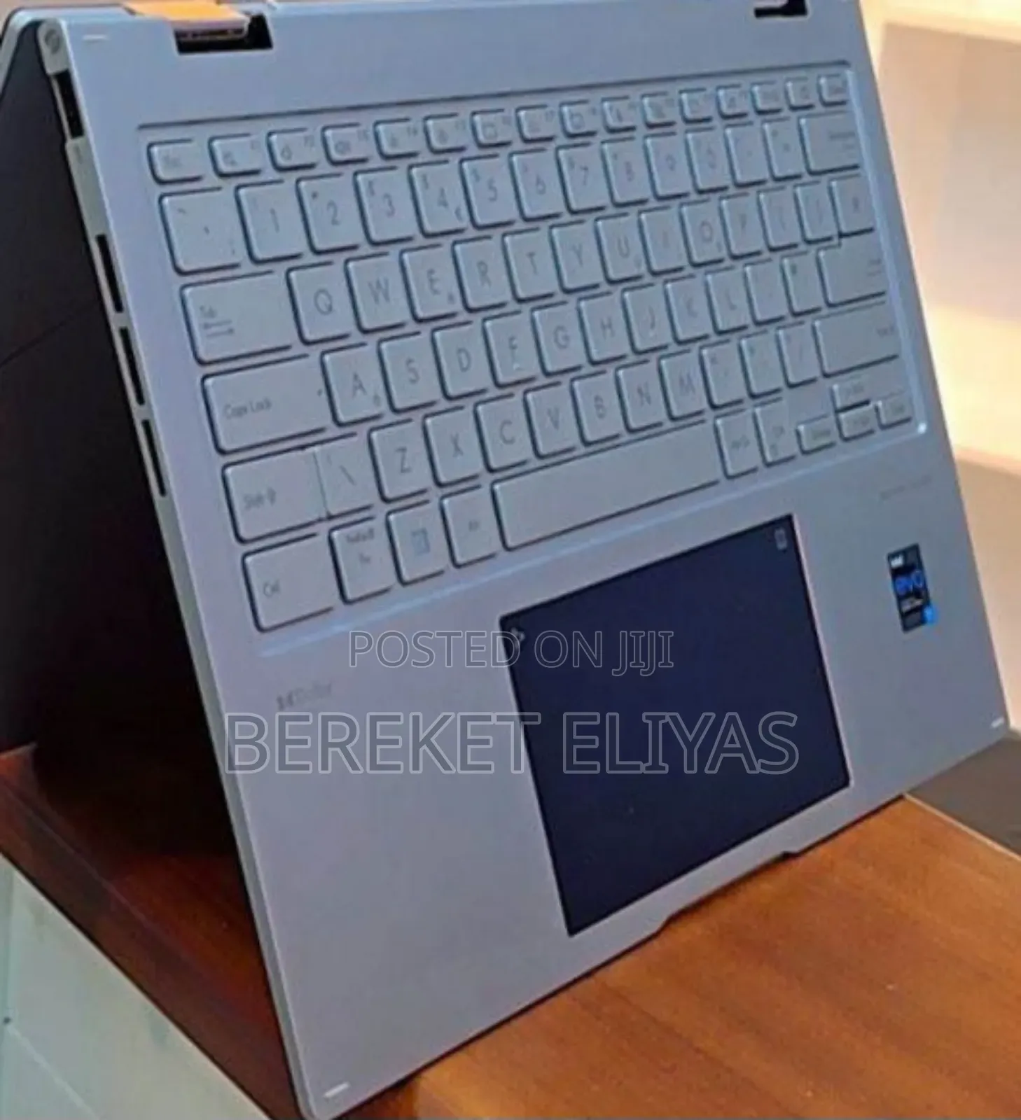 New Laptop Asus Zenbook Flip 13 UX363 16GB Intel Core I7 SSD 512GB