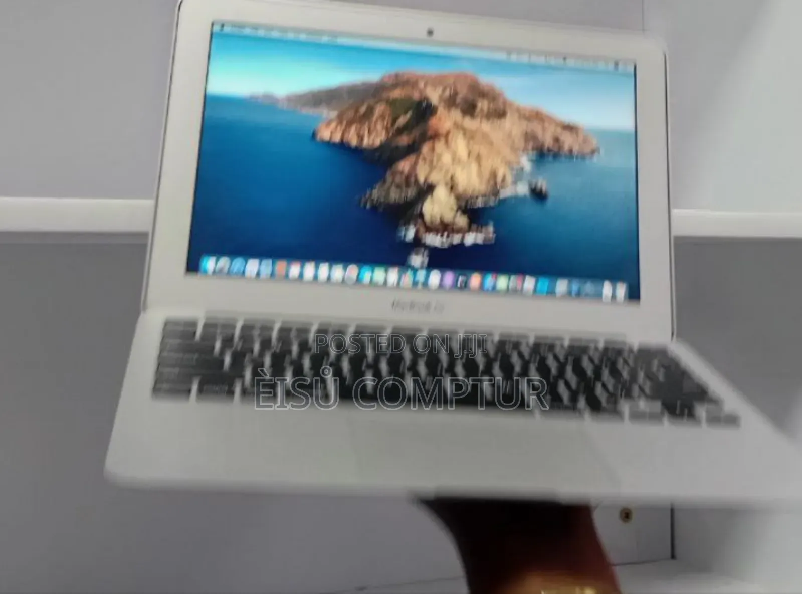 New Laptop Apple MacBook 2015 4GB Intel Core I5 SSD 128GB